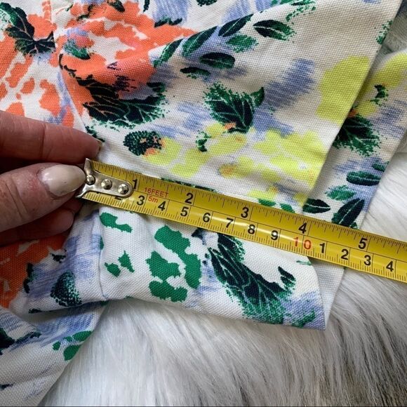 GAP Vibrant White Floral Print Cotton Shorts 4 - Picture 8 of 9